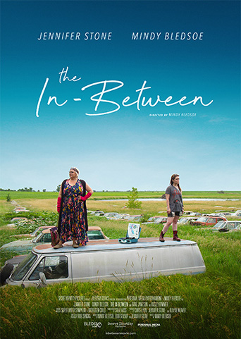 Mindy Bledsoe the in between ipain community impact award